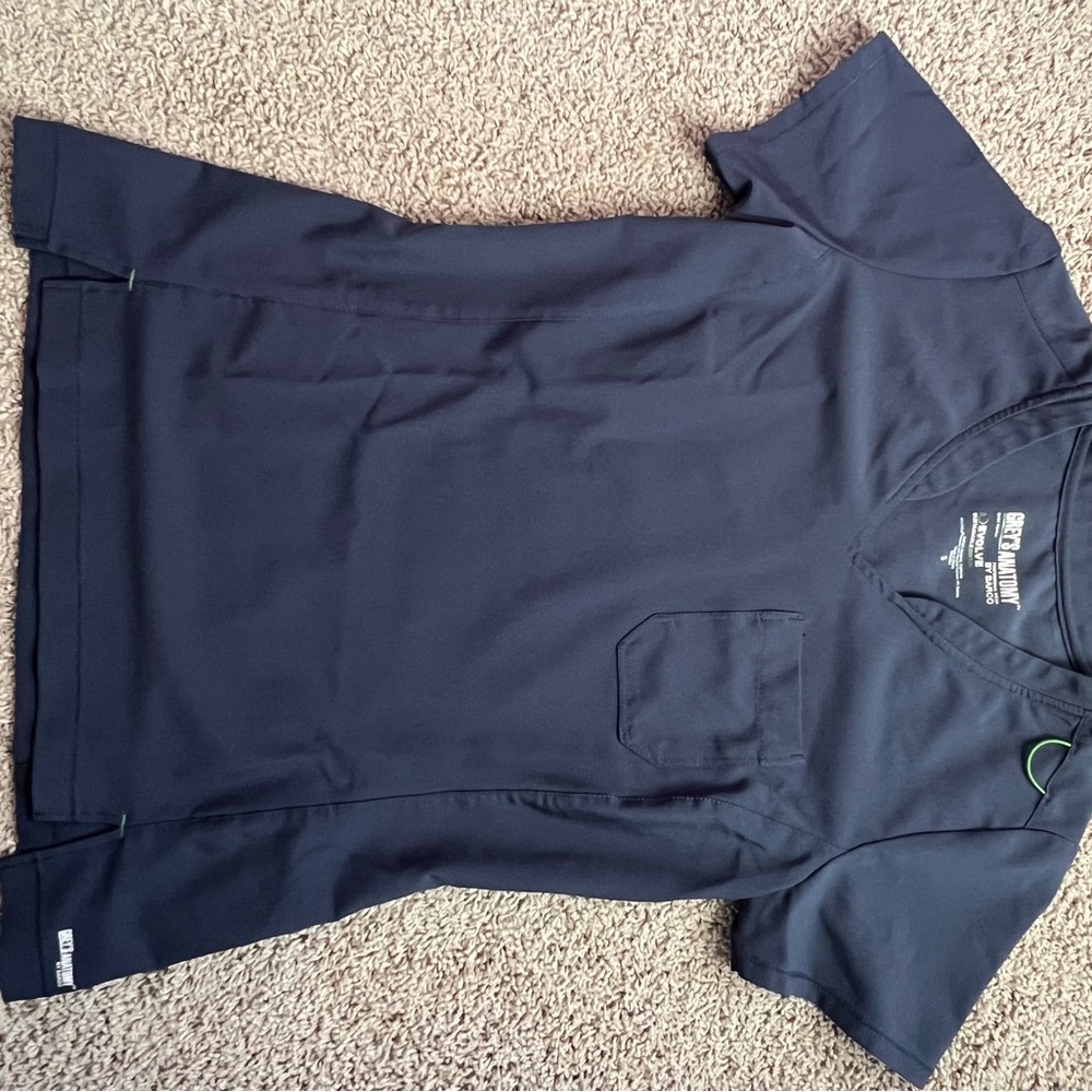 Grey's Anatomy Scrub Set - Picture 4 of 5